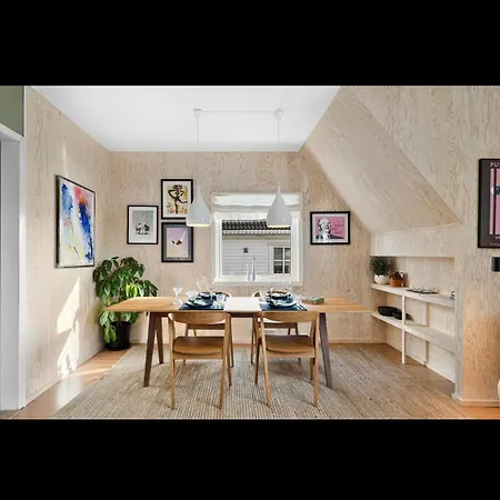 Two House Close To Ons In A Quiet Neibourhood Apartment *