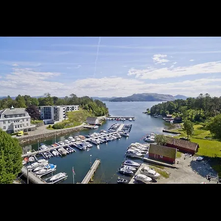 Two House Close To Ons In A Quiet Neibourhood Stavanger