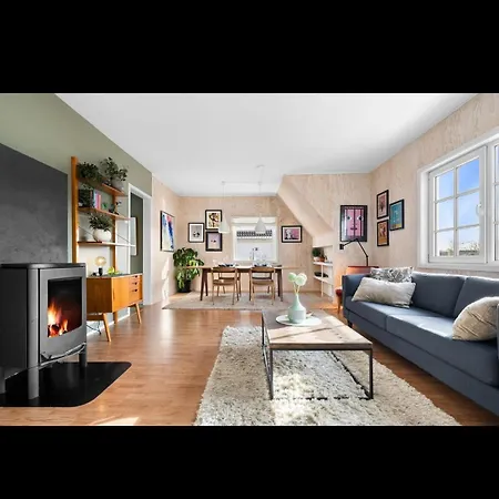 Apartment Two House Close To Ons In A Quiet Neibourhood *